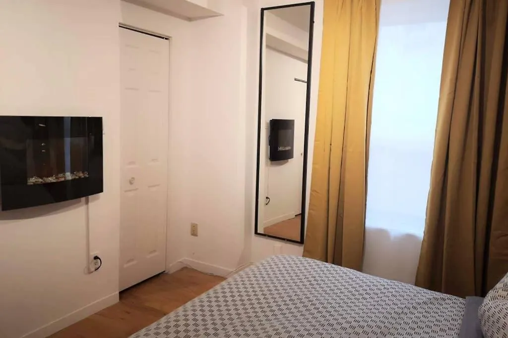 Apartment Chez Edouard By Hebergements Dcl Quebec City Canada
